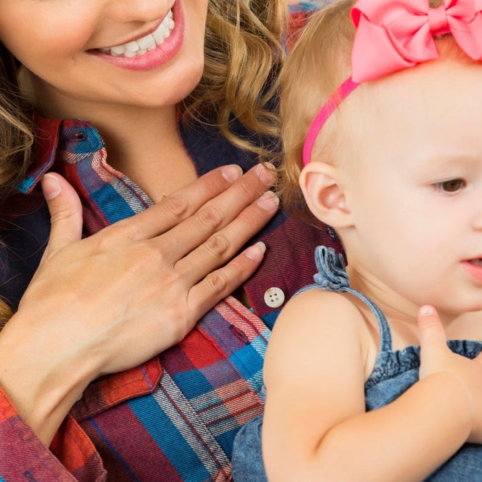 Empowering Infants: 5 Incredible Benefits of Learning Baby Sign Language-Hello-Charlie