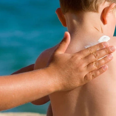 Sunscreen Cheat Sheet 2023-Hello-Charlie