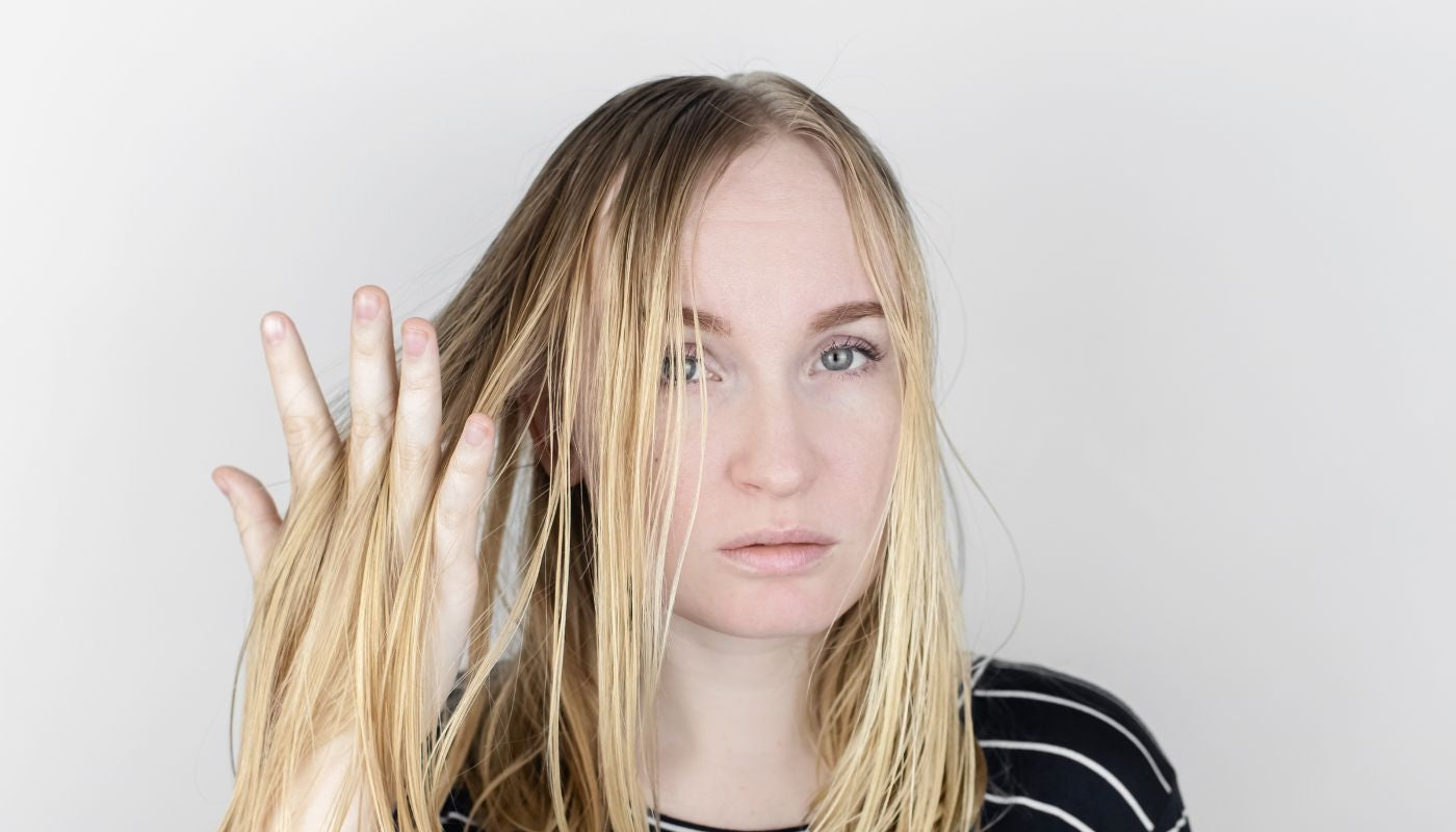 Oily Hair: How To Deal With It Naturally-Hello-Charlie