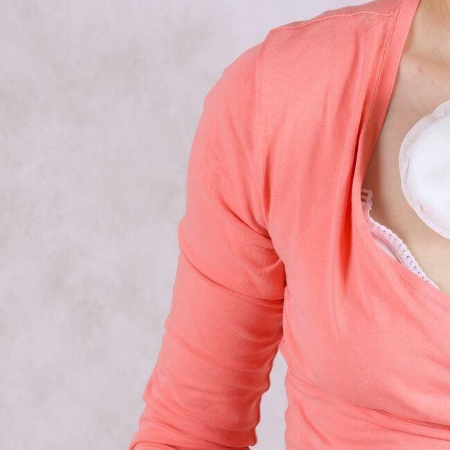 A Guide to Breast Pads - Disposable, Reusable, Hydrogel and Milk Saver
