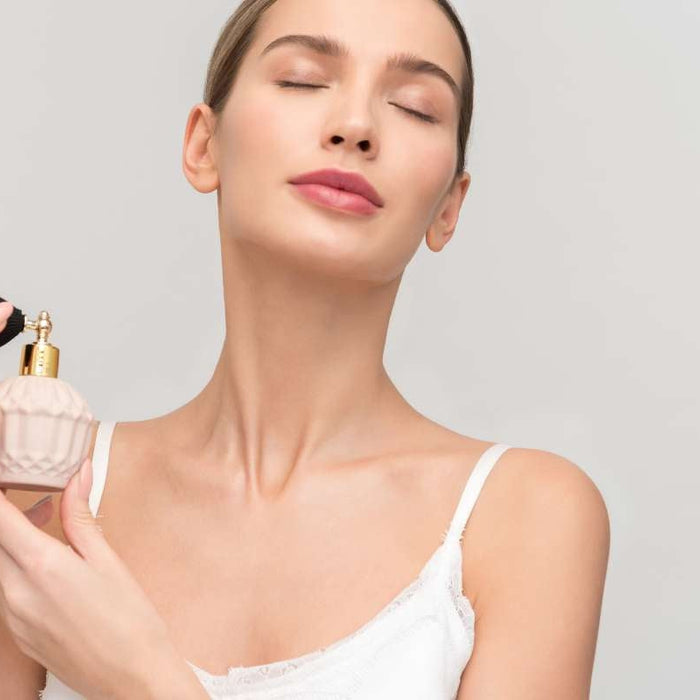 Why You Need to Avoid Fragrance If You Have Sensitive Skin-Hello-Charlie