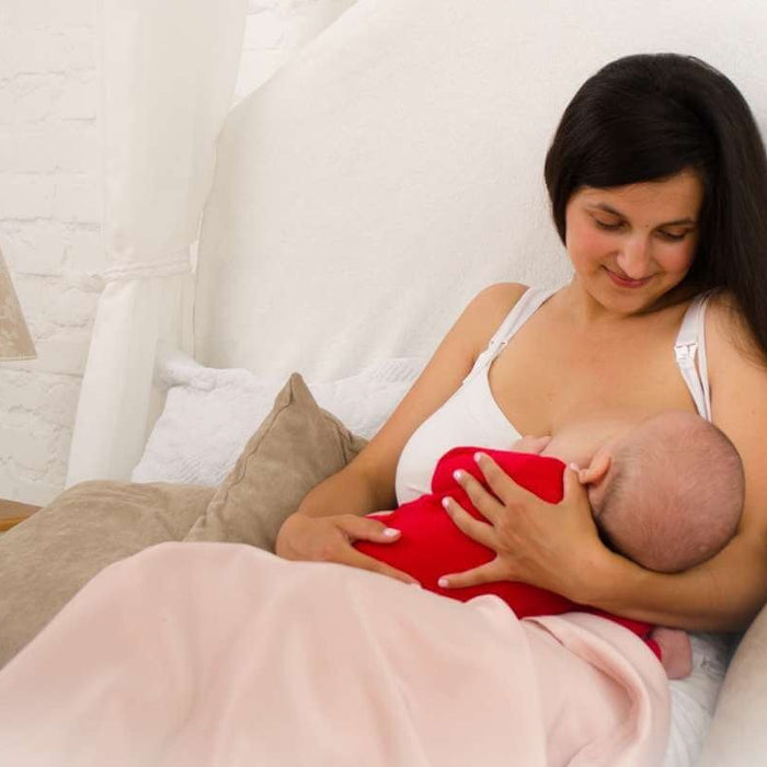 All your breastfeeding essentials: recommended by mums - Hello Charlie