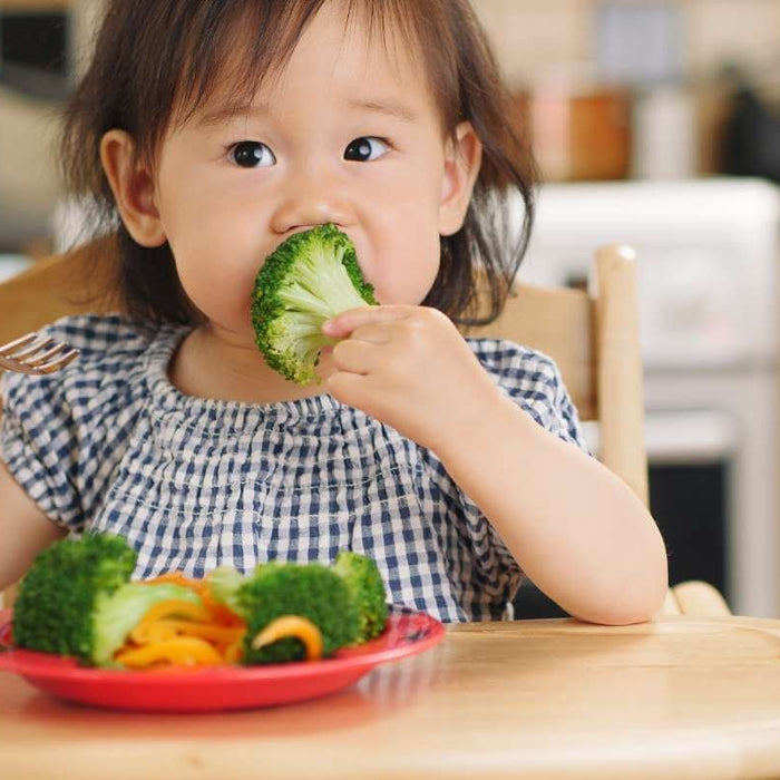 Baby Led Weaning: Should You Skip The Mush? (And Why You'd Want To) - Hello Charlie