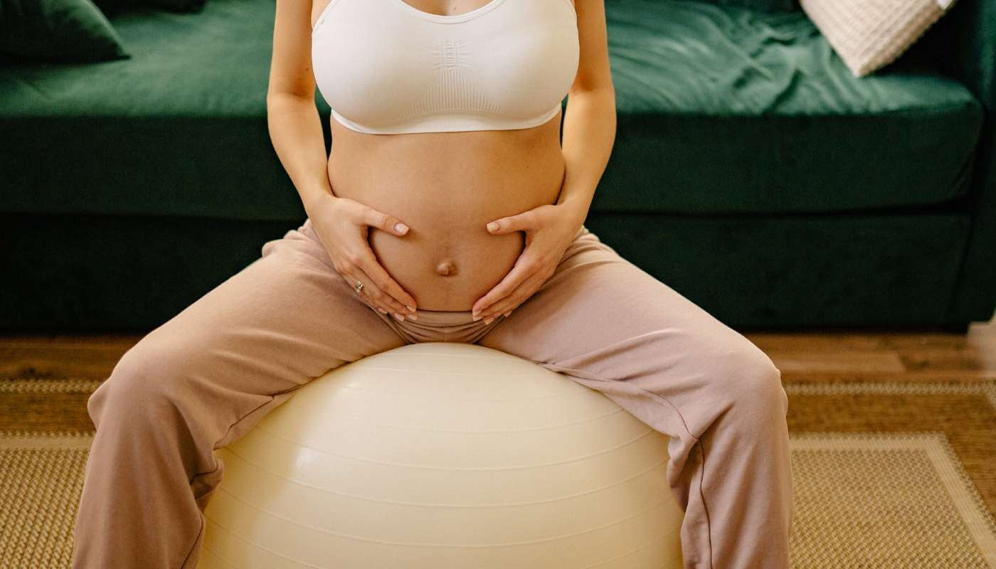 Postpartum Pelvic Floor Exercises for New Mums-Hello-Charlie