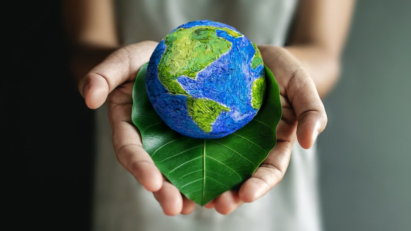 Earth Month: How To Practice Sustainable Shopping This April and Beyond - Hello Charlie