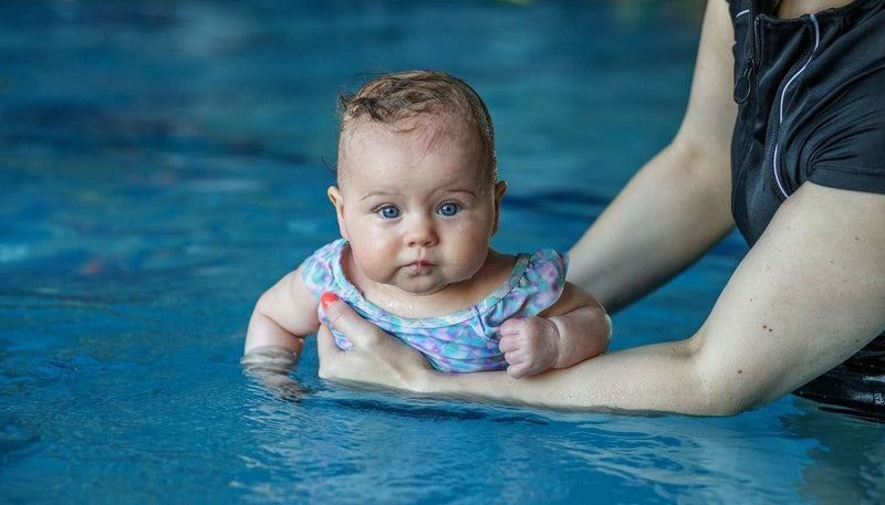 When Should You Start Swimming with Your Baby? - Hello Charlie