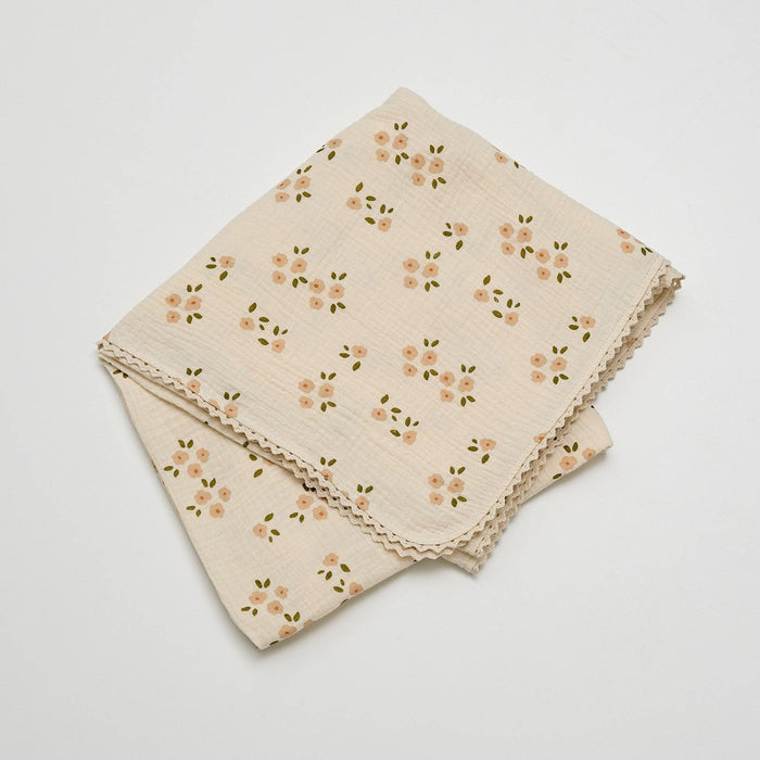 Organic Muslin Swaddle Daisy with Lace