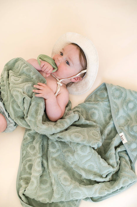 Hooded Beach Towel: Oat