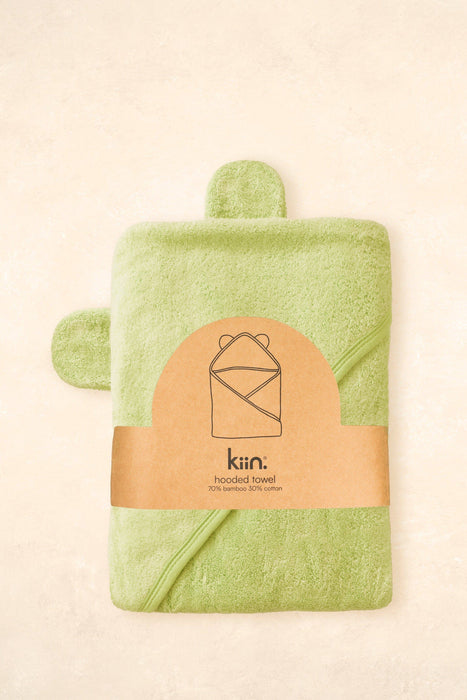 Hooded Towel: Apple