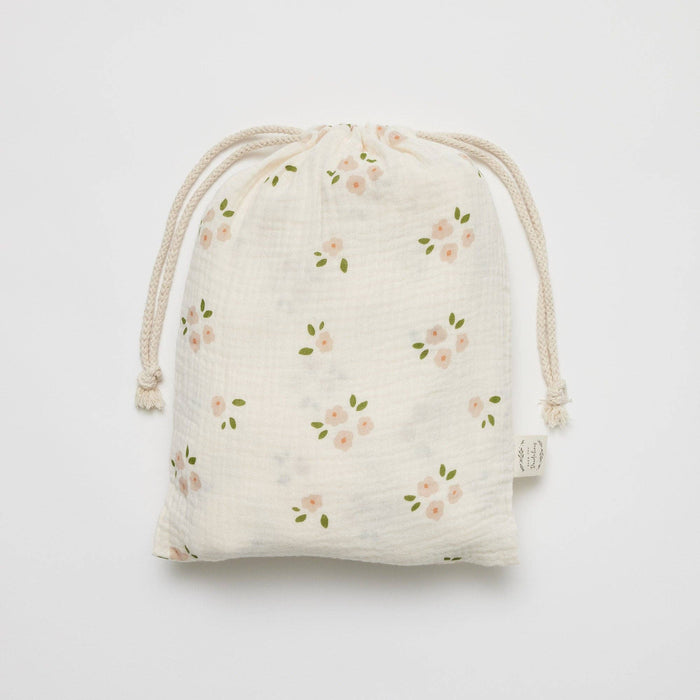 Organic Cotton Muslin Fitted Cot Sheet – Daisy Print