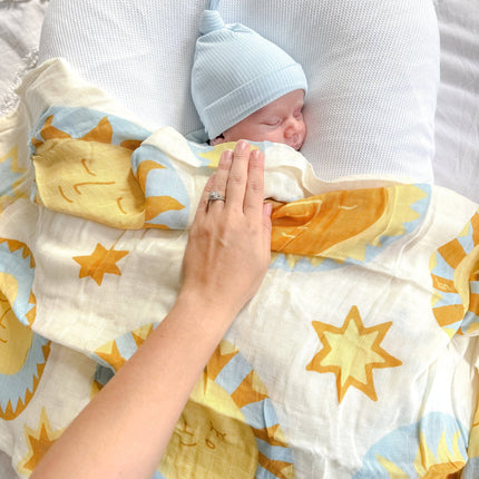 Kiin Baby Organic Muslin Swaddle - Sunny Day (Limited Edition): Sunny Day