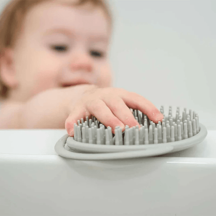 Haakaa Silicone Shampoo Massager Brush-Haakaa-Hello Charlie