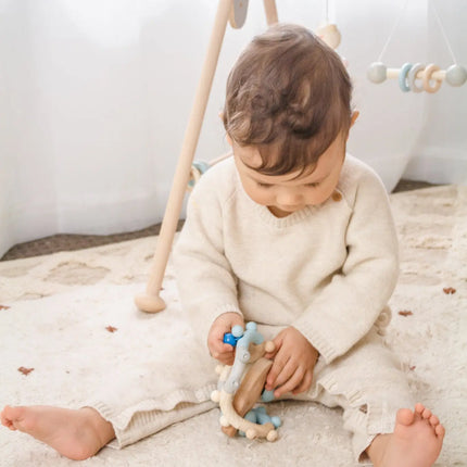 Hess Spielzeug Motorik Eight Baby Rattle - Blue-Hess Spielzeug-Hello Charlie