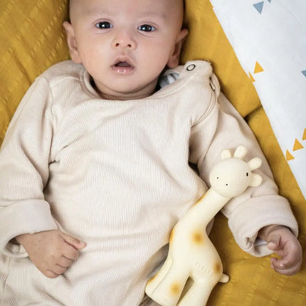 Tikiri Giraffe Teether & Organic Muslin Wraps - Baby Gift Set-Tikiri-Hello Charlie