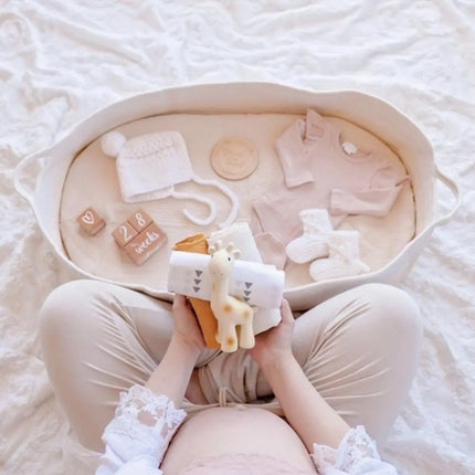 Tikiri Giraffe Teether & Organic Muslin Wraps - Baby Gift Set-Tikiri-Hello Charlie