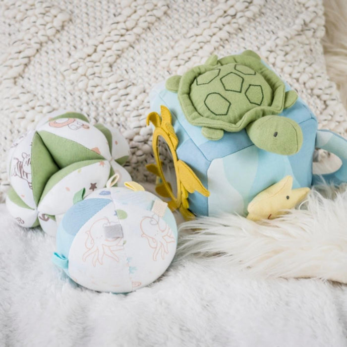 Tikiri Ocean Baby Activity Cube - Hello Charlie