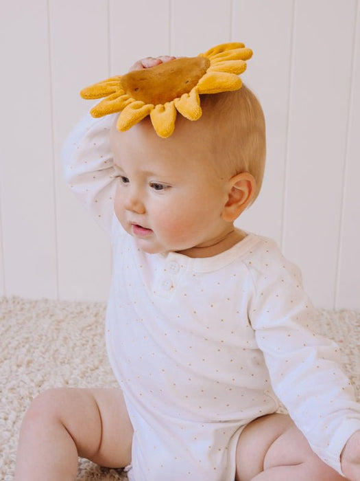 Tikiri Organic Sensory Scrunchie Toy - Sun Flower - Hello Charlie