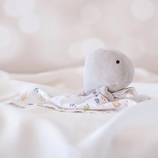 Tikiri Organic Baby Comforter - Whale--Hello-Charlie